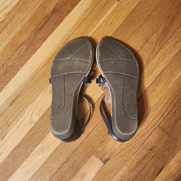 Clarks Gwin 8 Navy and Teal Strappy Sandals Coastal Nautical Preppy - Picture 2 of 6